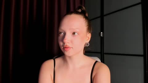 Ella online show from 12-10-24, 04:02