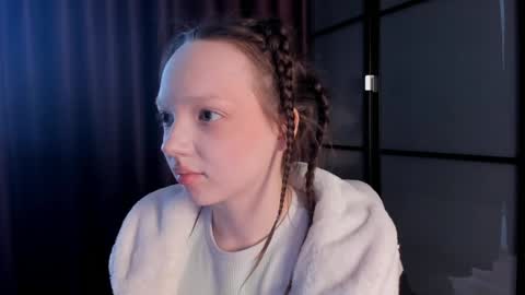 Ella online show from 12-14-24, 10:02