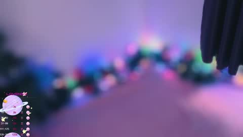 Ella online show from 12-28-24, 06:17