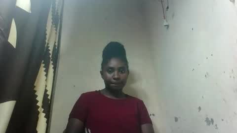 Snapshot of eliannee chatting on 12-15-25, 09:24 eliannee online show from 12-15-25, 09:24