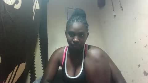 Snapshot of eliannee chatting on 01-08-26, 12:29 eliannee online show from 01-08-26, 12:29