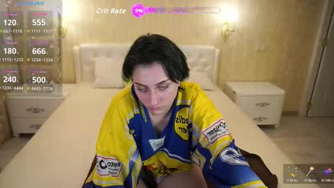 Luna online show from 11-28-25, 10:01