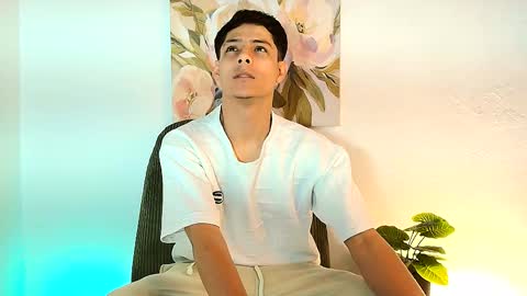 elias_salvatore_ online show from 05-22-26, 02:12