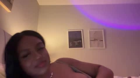 Snapshot of elibabyyy2 chatting on 06-09-26, 04:24 elibabyyy2 online show from 06-09-26, 04:24