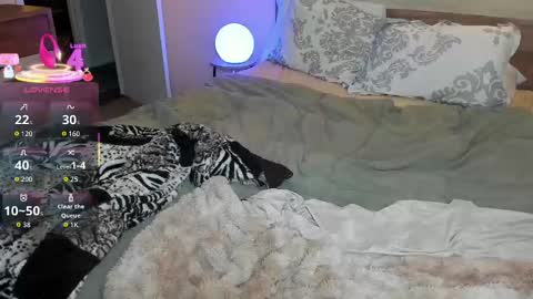 Elli online show from 09-24-25, 10:24