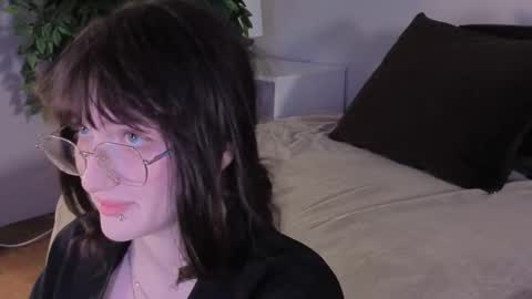 Ellie online show from 11-08-25, 05:29