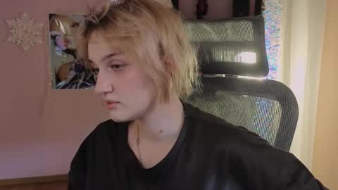 Ellie online show from 01-10-26, 05:31