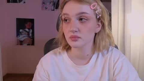 Ellie online show from 02-03-26, 06:22