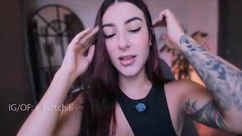 Snapshot of elihotchili chatting on 02-16-26, 10:17 Eli online show from 02-16-26, 10:17