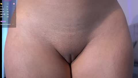 Snapshot of eliizabeth_roberts chatting on 04-28-26, 02:27 E L I I Z A B E T H online show from 04-28-26, 02:27