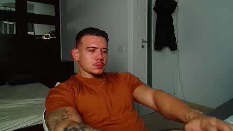 Snapshot of elijahthorne chatting on 12-02-25, 05:46 ElijahThorne online show from 12-02-25, 05:46