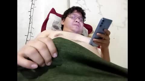 Snapshot of elimposstor chatting on 01-15-26, 06:29 elimposstor online show from 01-15-26, 06:29