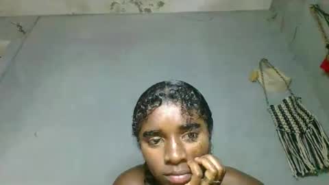 elina981 online show from 03-11-26, 09:59