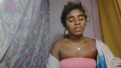 elina981 online show from 05-10-26, 08:19
