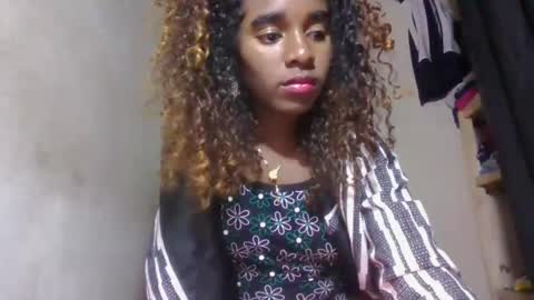 elina981 online show from 05-27-26, 03:47