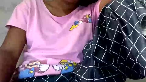 Snapshot of elina_roy03 chatting on 10-19-25, 10:38 elina_roy03 online show from 10-19-25, 10:38