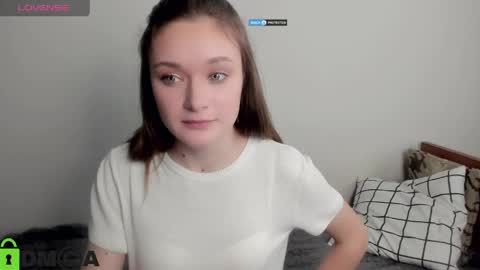 elina_x online show from 05-18-26, 01:06