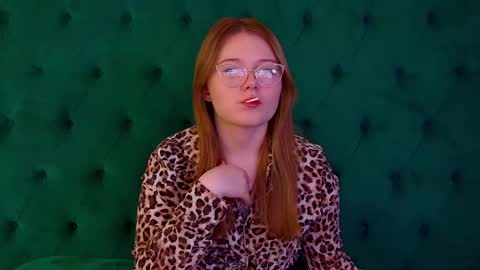 Snapshot of elinavale chatting on 03-02-26, 05:08 elinavale online show from 03-02-26, 05:08