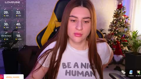 Snapshot of elinkalove chatting on 12-18-24, 06:43 Elina online show from 12-18-24, 06:43