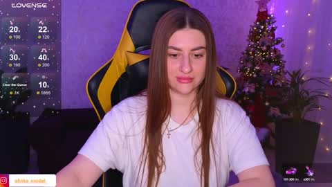 Snapshot of elinkalove chatting on 12-19-24, 06:56 Elina online show from 12-19-24, 06:56
