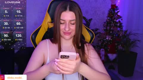 Snapshot of elinkalove chatting on 01-01-25, 05:44 Elina online show from 01-01-25, 05:44