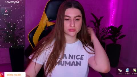 Snapshot of elinkalove chatting on 01-19-25, 05:15 Elina online show from 01-19-25, 05:15