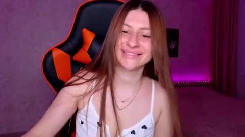 Elina online show from 06-24-26, 09:25