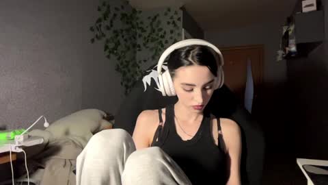 Milica online show from 05-25-26, 10:10