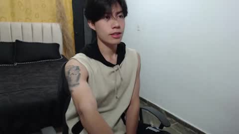 Snapshot of elio_collem chatting on 12-11-24, 08:58 ELIO online show from 12-11-24, 08:58