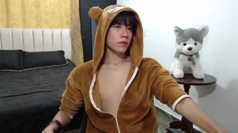 Snapshot of elio_collem chatting on 01-30-25, 07:29 ELIO online show from 01-30-25, 07:29