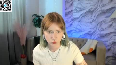 Elira Vane online show from 06-15-26, 10:50