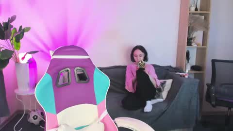 Elira Vane online show from 06-24-26, 03:49