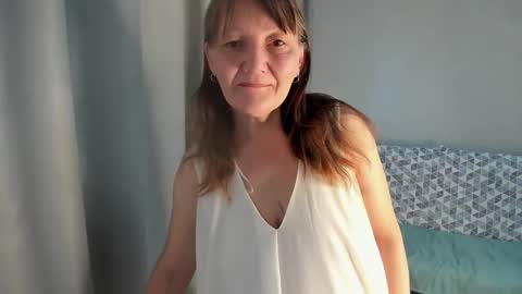 Elis online show from 10-21-25, 12:33