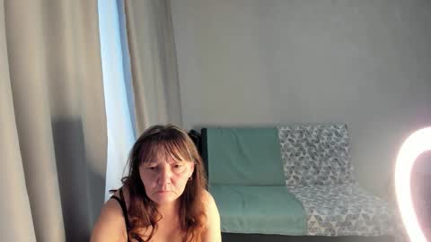 Snapshot of elis_gabbi chatting on 12-18-25, 01:55 Elis online show from 12-18-25, 01:55