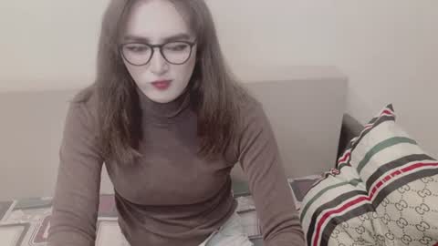 Snapshot of elisa_2001 chatting on 07-06-26, 10:23 Liza online show from 07-06-26, 10:23