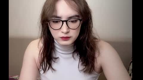 Snapshot of elisa_2001 chatting on 07-24-26, 06:55 Liza online show from 07-24-26, 06:55