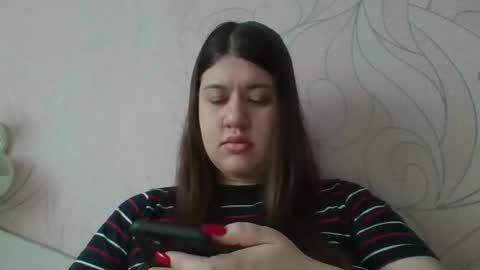 Aletta Oushen online show from 01-04-25, 07:45