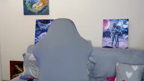 Aletta Oushen online show from 01-24-25, 02:30