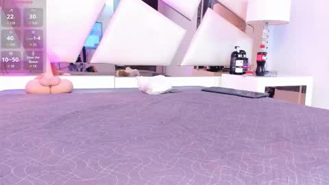 Snapshot of elisabethmassey chatting on 11-29-25, 02:31 Liss online show from 11-29-25, 02:31