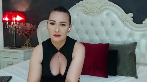 Krissy online show from 07-30-26, 07:29