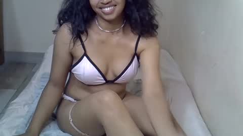 elisah01 online show from 03-26-26, 06:24