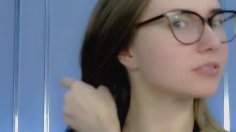 Elison online show from 11-28-25, 07:22