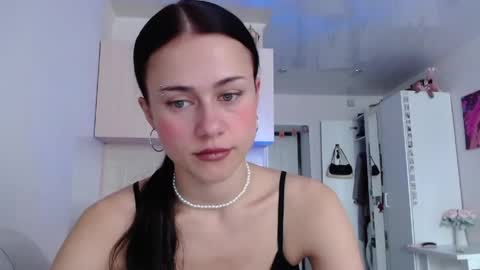 Elis online show from 06-02-26, 05:42