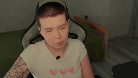 elise_day online show from 07-30-26, 03:00