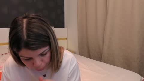 Elly online show from 04-15-26, 07:58