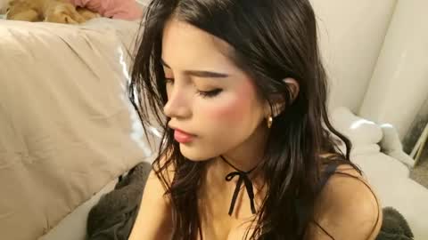 Snapshot of elisparadisex chatting on 06-03-26, 11:21 eli 3 online show from 06-03-26, 11:21