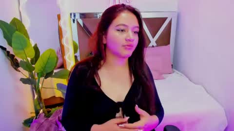 Snapshot of elissa_tay chatting on 07-22-26, 04:32 elissa_tay online show from 07-22-26, 04:32