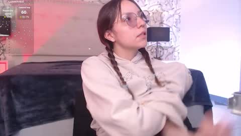 Eliza online show from 10-14-25, 07:47