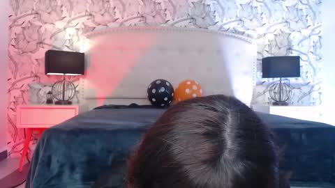 Eliza online show from 10-15-25, 07:36