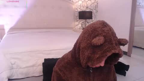 Eliza online show from 10-28-25, 08:00